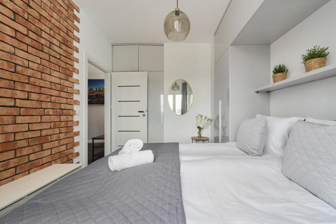 Stylish Kosciuszki Apartaments Near The Market Square With Free Garage Wroclaw By Noclegi Renters Экстерьер фото