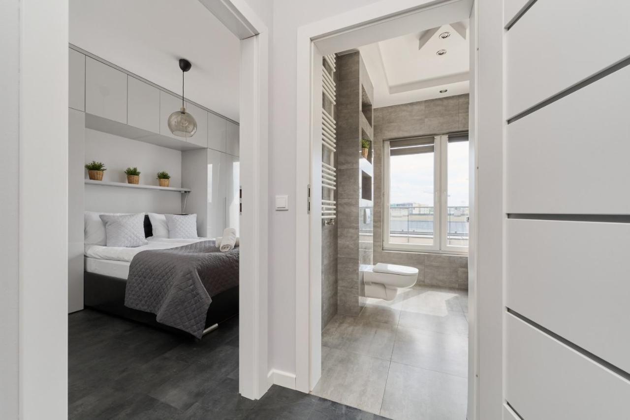 Stylish Kosciuszki Apartaments Near The Market Square With Free Garage Wroclaw By Noclegi Renters Экстерьер фото
