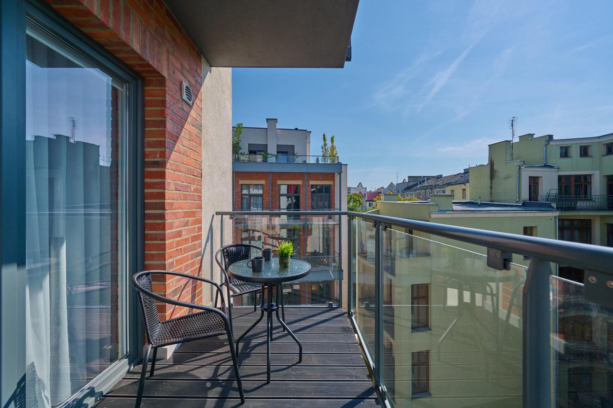 Stylish Kosciuszki Apartaments Near The Market Square With Free Garage Wroclaw By Noclegi Renters Экстерьер фото