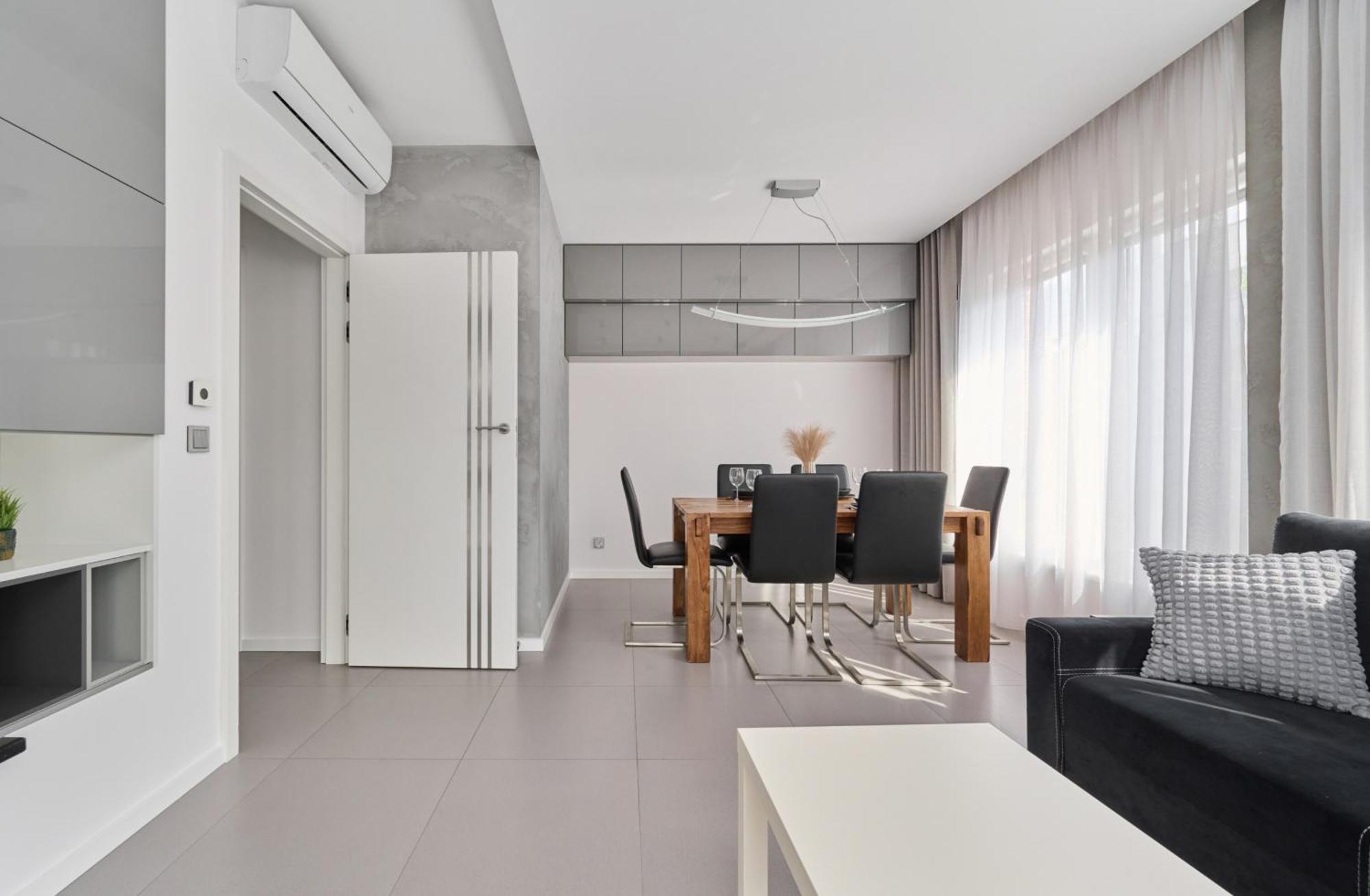 Stylish Kosciuszki Apartaments Near The Market Square With Free Garage Wroclaw By Noclegi Renters Экстерьер фото
