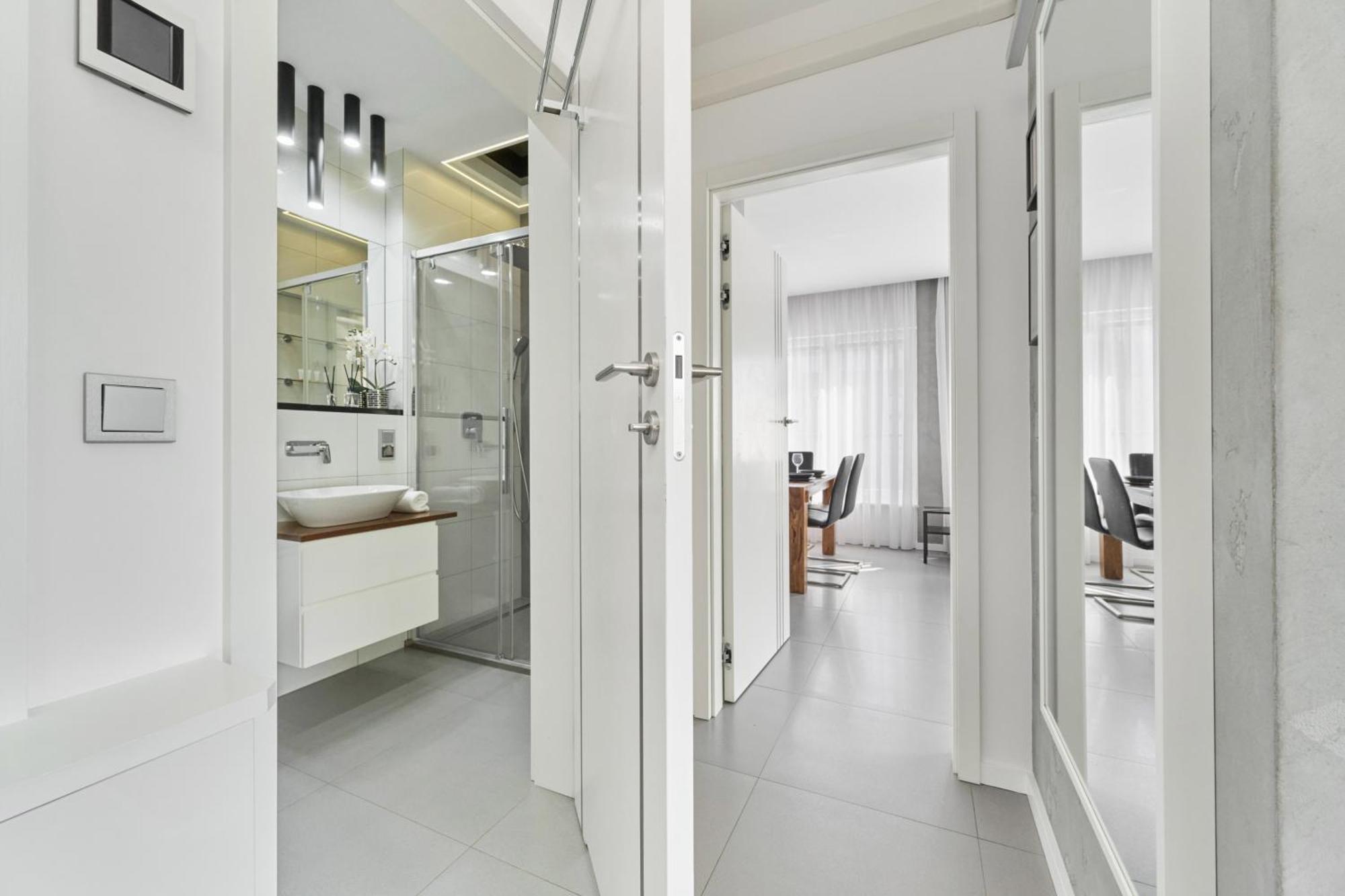 Stylish Kosciuszki Apartaments Near The Market Square With Free Garage Wroclaw By Noclegi Renters Экстерьер фото