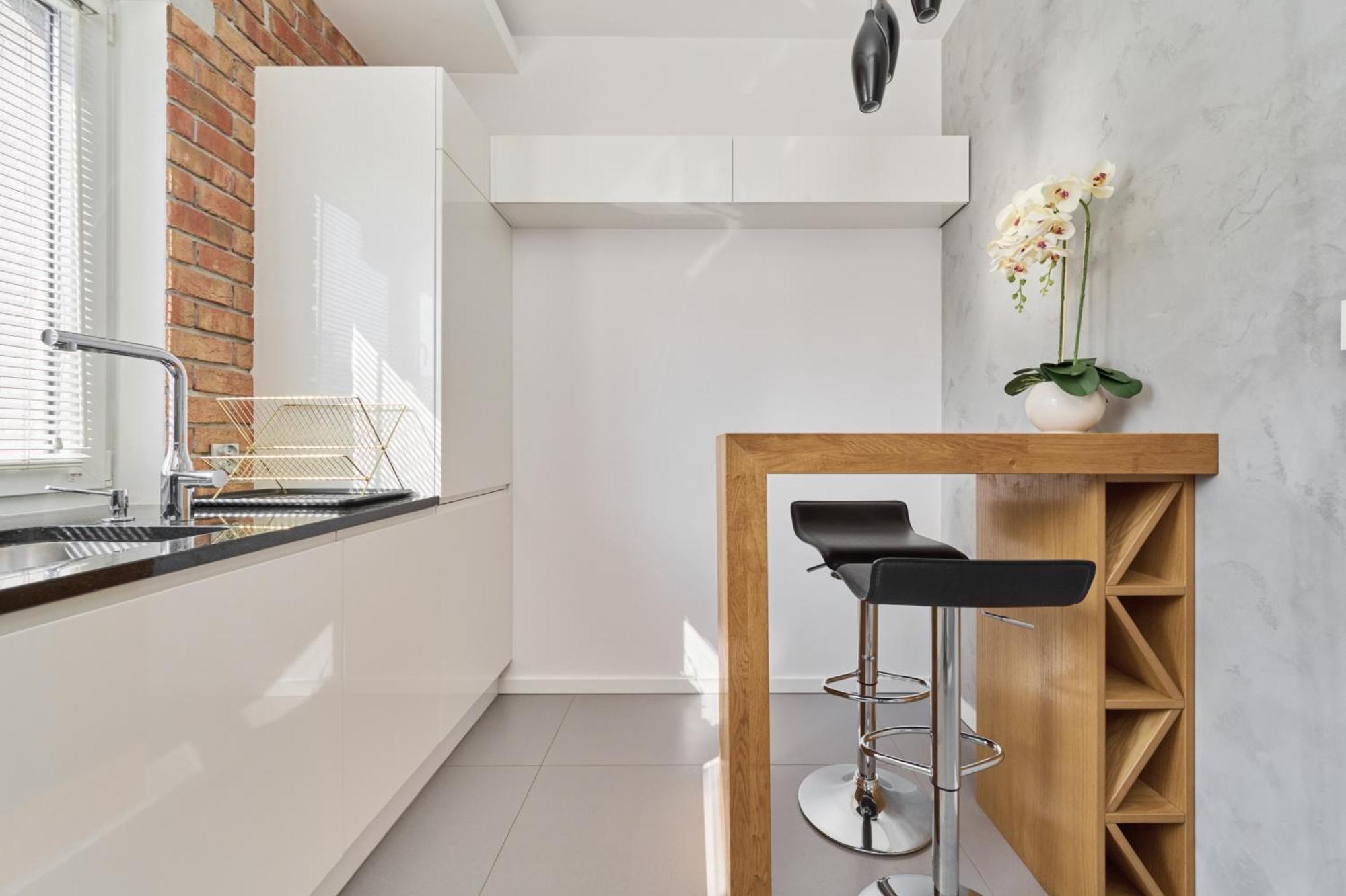 Stylish Kosciuszki Apartaments Near The Market Square With Free Garage Wroclaw By Noclegi Renters Экстерьер фото