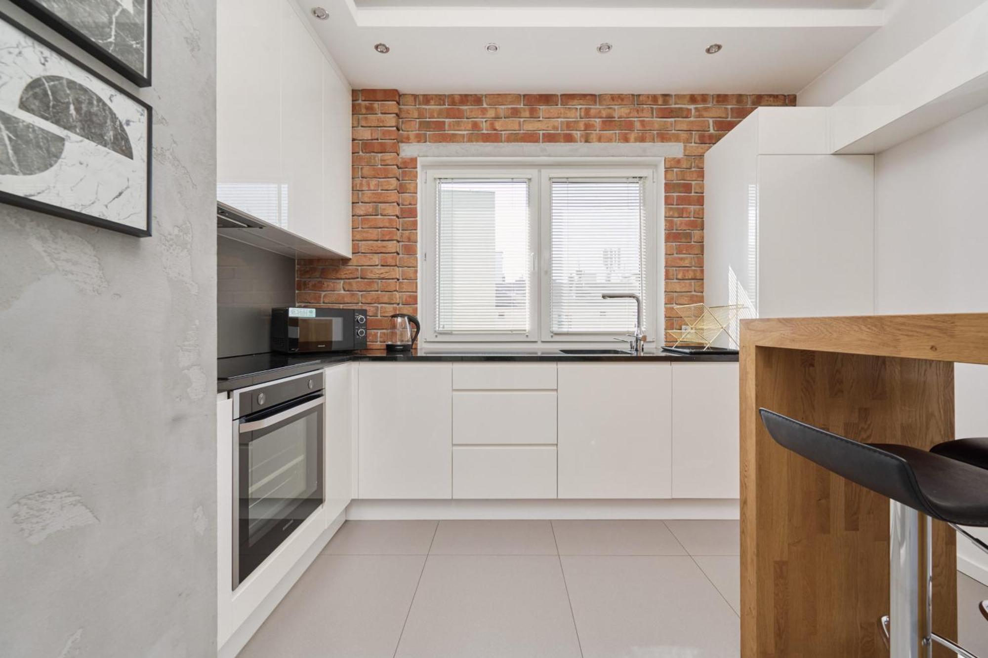 Stylish Kosciuszki Apartaments Near The Market Square With Free Garage Wroclaw By Noclegi Renters Экстерьер фото